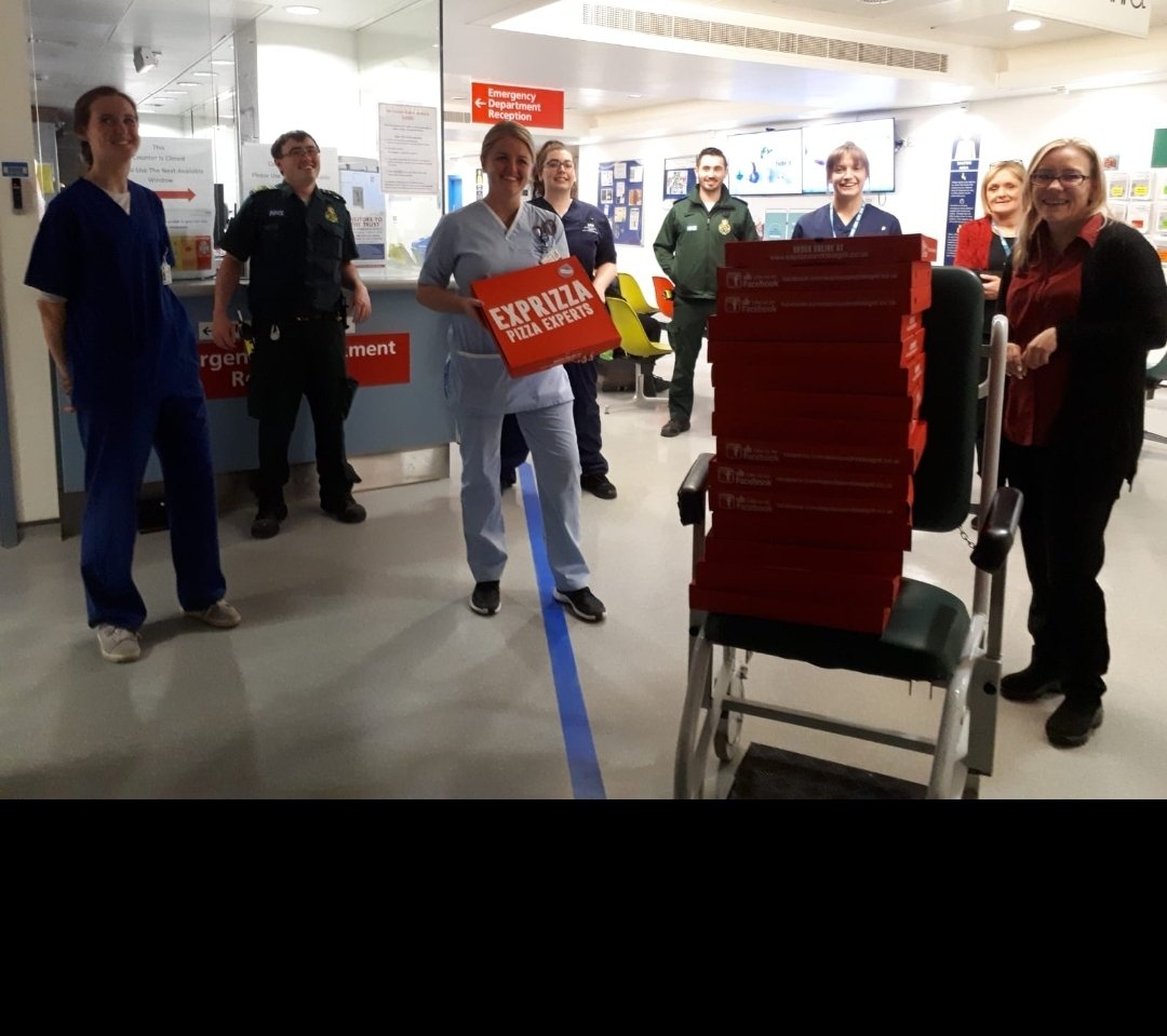 exprizza's tweet photo. @OxfordHealthNHS @OUHospitals Just a few pics to show our appreciation of free pizza from @exprizza towards the NHS staff working under difficult times. We hope to be delivering to other NHS services and apologise if we miss anyone. https://t.co/y9MJXffVSO
