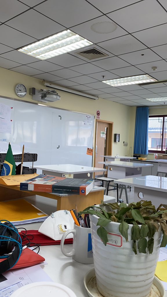 imluizmello's tweet photo. Ok, so my plant has clearly died and my desk (still) looks like I evacuated #Nanjing during a volcanic eruption Pompeii-style, but we’re back at school with grades 9 and 12 @NISChina ! Congrats to all involved! https://t.co/33JRPRPrfw