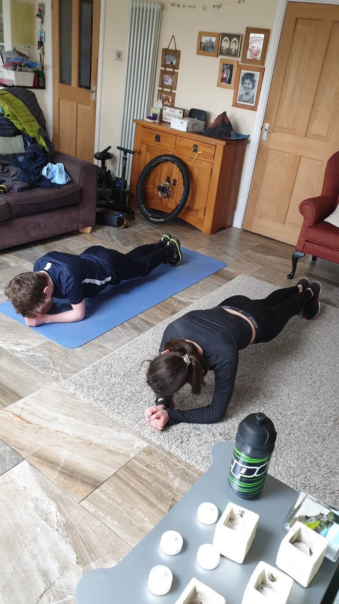 east_cheshire's tweet photo. Wow...the Mannions are starting their week off right with our daily fitness challenge....Oliver 1.10, mum 1.31, May 1.45 & Patrick 3.08 #PerfectTechnique #ECHFitnessChallenge #Day6 #Plank #StayHomeStayActivw https://t.co/YOJdvAhXbG