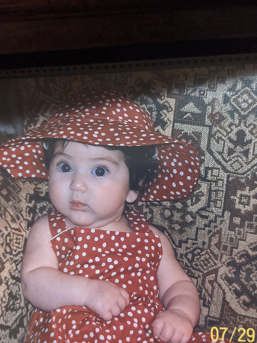 RubyFrog21's tweet image. Happy birthday 🎂🎉🎈 to the one who made me a Mami 13 years ago. Proud to be her Mami. QuarenTEEN in the house.  Where does the time go? Such a strot, confident young lady. Can&apos;t wait to see how the next part of this ride unfolds.  #HAPPYBIRTHDAY #wo2world