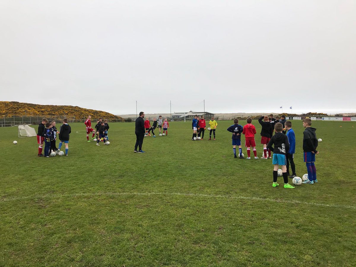 jcc1984's tweet photo. Challenge accepted @Mahon123Mike @greig_simmers 
New challenge alert. Once you are nominated you have 24 hours to respond or u donate £20 to local charity. You need to nominate 4 coaches and post a pic of ucoaching! I nominate @boothy100 @footbaguru @AdamMcwilliam @alfieyoungson https://t.co/SSHEzarW1u