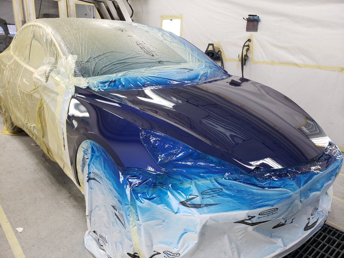 NorthStateCus's tweet image. Happy Monday everyone! What's in your paint booth? #Tesla #Model3 #prepaint #postpaint #revo #infared #3stagepaint #northstatecustom #northstateautobahn #authorized #paintprofessionals #est1970