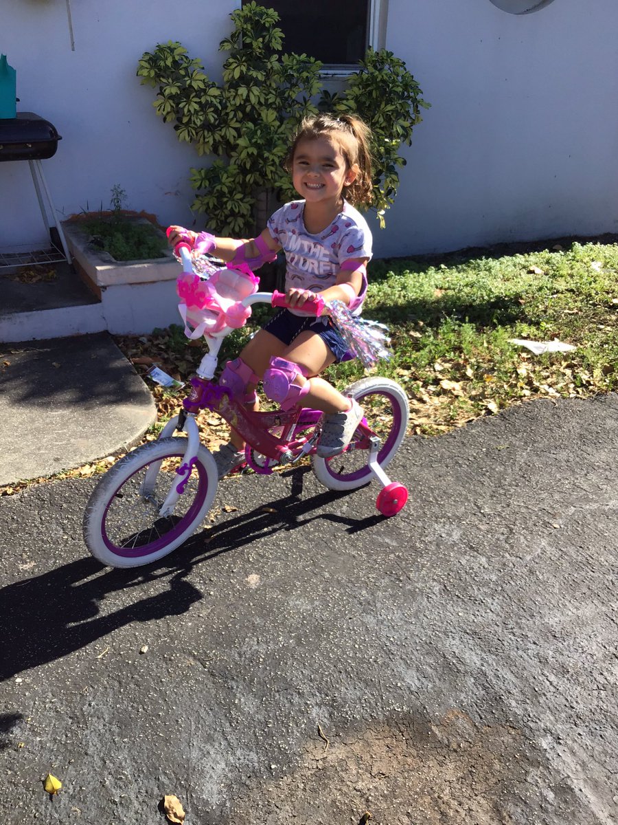 MissB_atHPE's tweet photo. This is how we’ve kept busy..

#PaintingWithNoTwist #GrowingThings #SistersThatBikeTogetherStayTogether #SocialDistancingWithToddlers https://t.co/XOM0fmB3Na