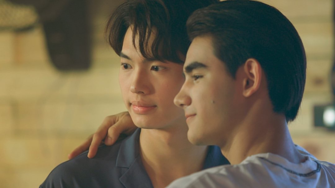 ShakeMilll's tweet photo. ถ่ายกับหลีดมอหน่อย 😎😈

#พี่มิล #ShakeMilll #ไทน์คนชิคชิค 
#คั่นกู #2getherTheSeries https://t.co/2hrFdoDMtK