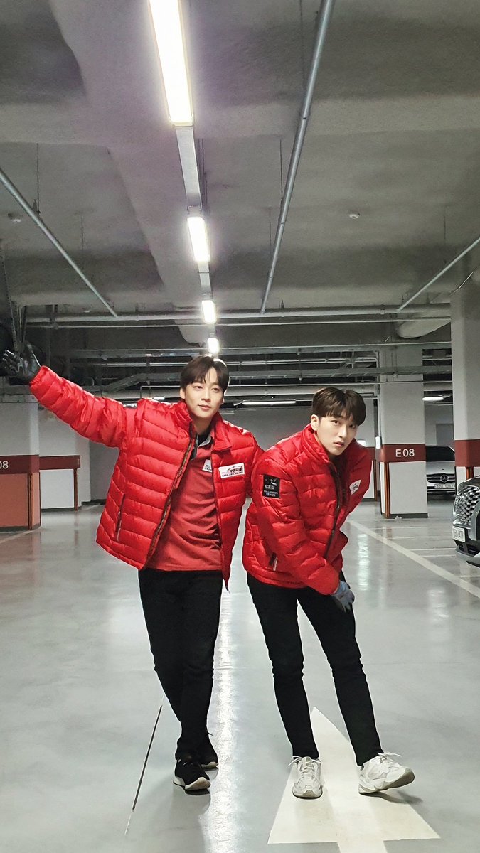 snuperofficial's tweet photo. [#상일 #세빈][#VIDEO📼]
[Eng] 3억짜리 슈퍼카를 본 아이돌의 찐반응 [알바돌 - 스누퍼] 
▷https://t.co/Rf9CvI0VtN

#SNUPER #스누퍼 #SangIl #SeBin
#알바돌 #알바체험 #슈퍼카 #스팀세차 https://t.co/YFVCdljpCq