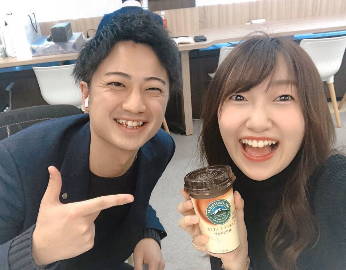 arrowlink2014's tweet photo. 【社員紹介】 
今回ご紹介するのは、周りの人達を愛し、愛される存在🥰自分の未来に憧れ続けるをモットーに掲げる採用担当の高田勝彦さんです❣️ 

いつも熱い気持ちで全力で私たちと向き合ってくれています🥺🔥そんなパワフルな高田さんには常に元気をもらえて、私たちもパワフルになれます✨ https://t.co/1CrqRpowV0