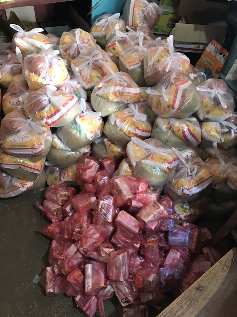 RahmatKhanKundi's tweet photo. Preparing ration bags,InshAllah will deliver it tomorrow #DistTank https://t.co/FR9vEYw9t6