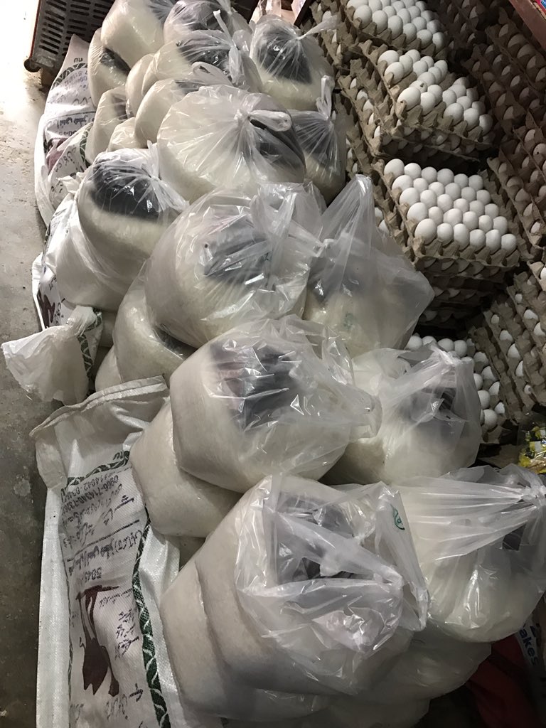 RahmatKhanKundi's tweet photo. Preparing ration bags,InshAllah will deliver it tomorrow #DistTank https://t.co/FR9vEYw9t6
