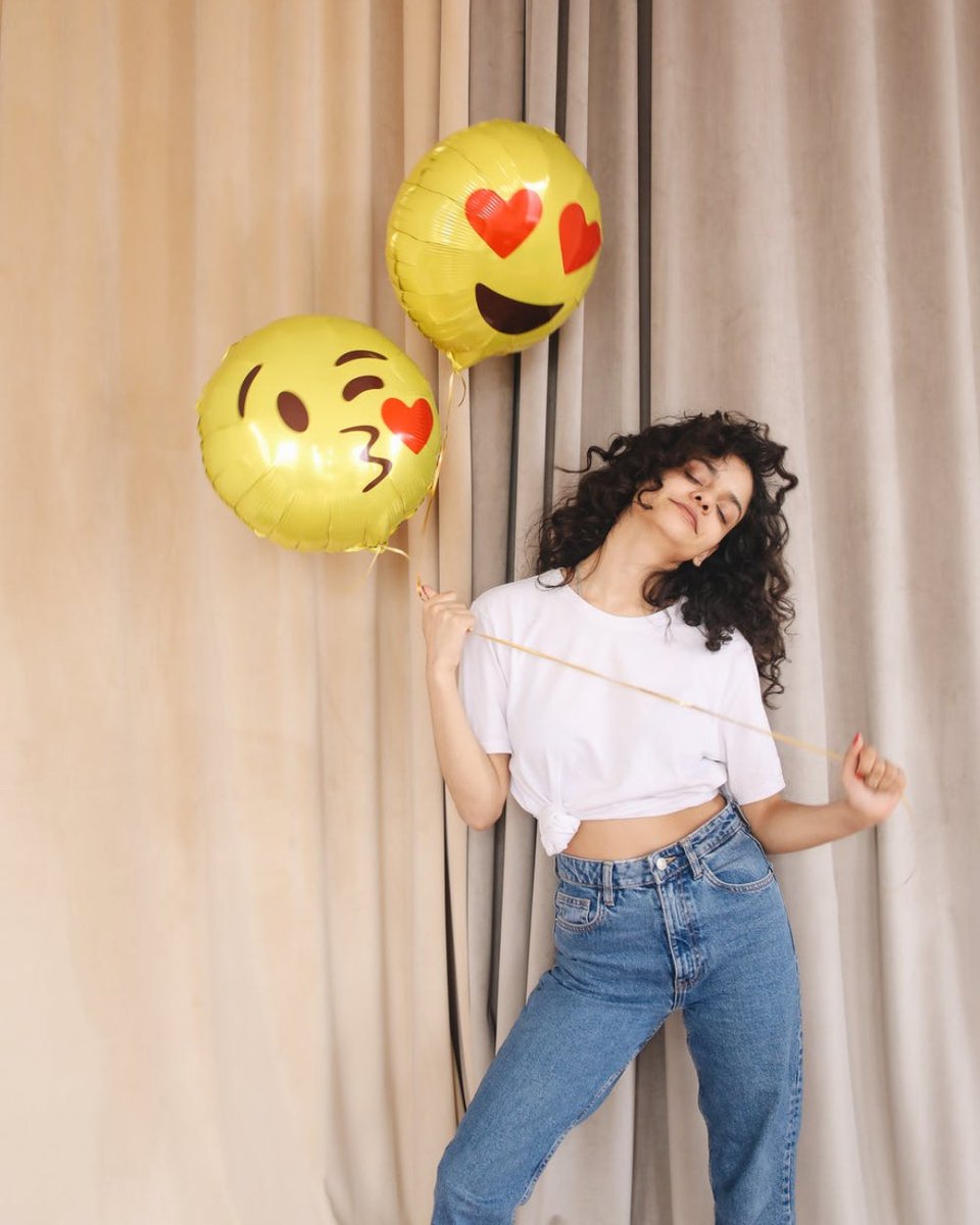 Happy Monday! ❤️

party-avenue.co.uk

#monday #happy #happymonday #mondayvibes #balloons #emoji #love #mondaymotivation #fun #newweek #partyavenueuk