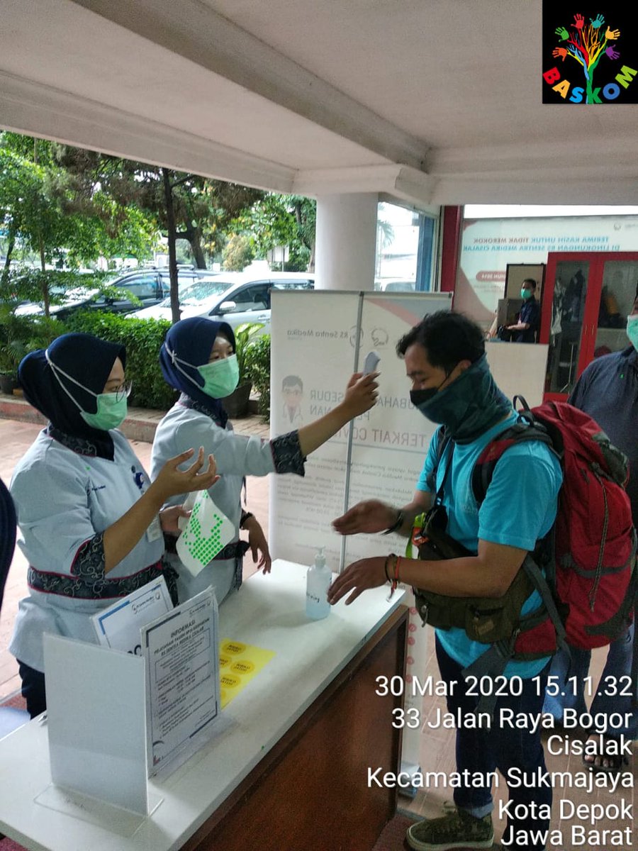 Penyaluran donasi dari teman teman berupa handsanitizer, masker dsb ke Rumah Sakit Sentra Medika Cisalak Depok

#sambungkebaikan #TerimaKasihOrangBaik #BaskomLawanCorona #dirumahaja