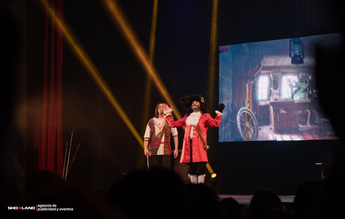 ShowlandGroup's tweet photo. ¡Buenos días! Os compartimos unas fotografías del musical de #PeterPan el pasado 29 de Febrero en el Teatro Palenque. Puedes contratarlo mandando un e-mail a info@showland.es o 677133221/ext.4 #ShowlandEvents #DesigningYourFuture https://t.co/MOmDRHIjML