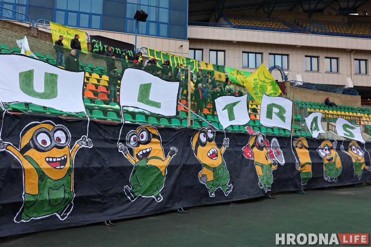 fcneman's tweet photo. "Today we're supporting for each of you!" Our great 💛💚 yellow-green #fcneman #ANTICOVID19 fans on the stands in yesterday match! Thank's for all! 
📷 https://t.co/Y5w2tDk1lc https://t.co/n7YflTh3dD