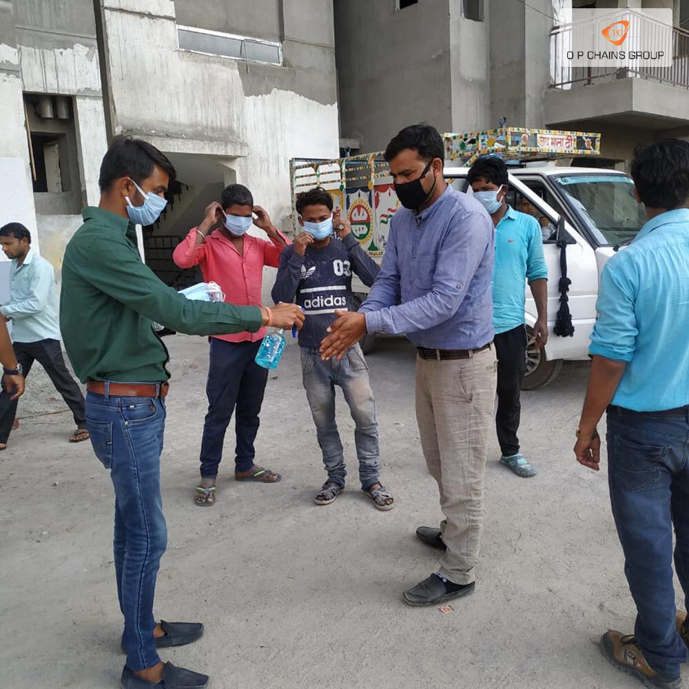 opchainsgroup's tweet photo. O P Chains Group at all its construction sites has distributed masks and sanitizers and have also helped their workers to stock there daily needs and to be with them in all ups and downs.

#covid_19 #BREAKING #CoronavirusOutbreakindia #coronavirus https://t.co/Yqgp7LOE7Q