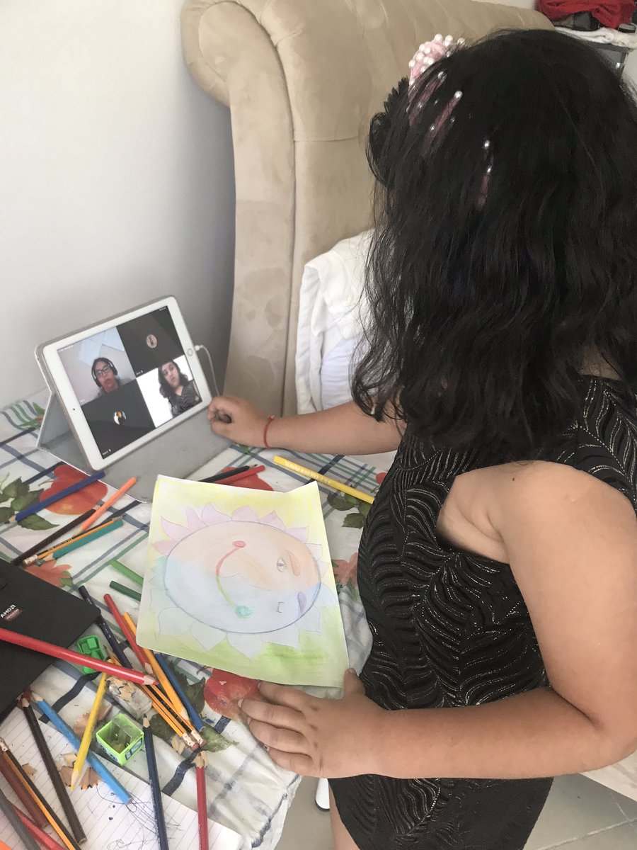 PratyushaJain1's tweet photo. #Ahandson #funfilledlearning #opportunity #enjoyexploring, #predicting #observingtheprocess #primarycolours #funlearning #InThisTogetherDubai @KHDA @DubaiTrends @GMA_Primary @DxbModern @KNargish Thanku Ammiteacher https://t.co/kGsewA9tg4