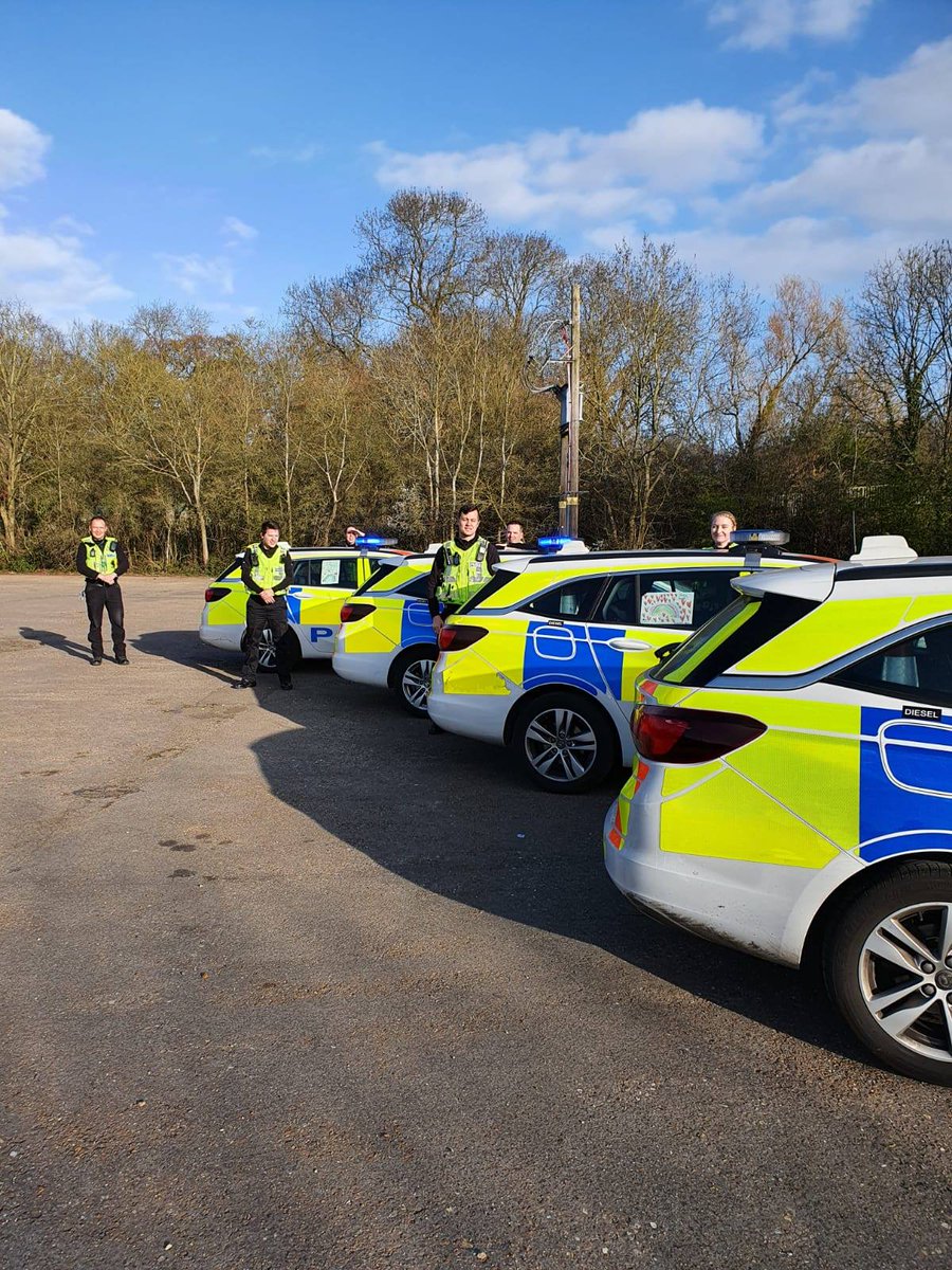 CambsCops's tweet photo. Our teams will be out and about as usual today. Obviously the majority of you won’t see us because you’ll be following the advice about staying indoors. 

However, the minority who choose to ignore this can expect some encouragement from us! #HelpUsHelpYou #SaferCambs https://t.co/4SUVvETH24