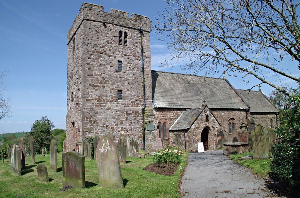 RealCumberland's tweet photo. St Mungo's Church, #Dearham, was erected in the early 12th century with 13th-century chancel, nave, South porch and a 14th-century Pele tower.
During restoration work in 1882, two ancient stones were discovered:
The 10th Century Adam Stone and the Kenneth Cross.
#Cumberland https://t.co/uihFN8fp8L