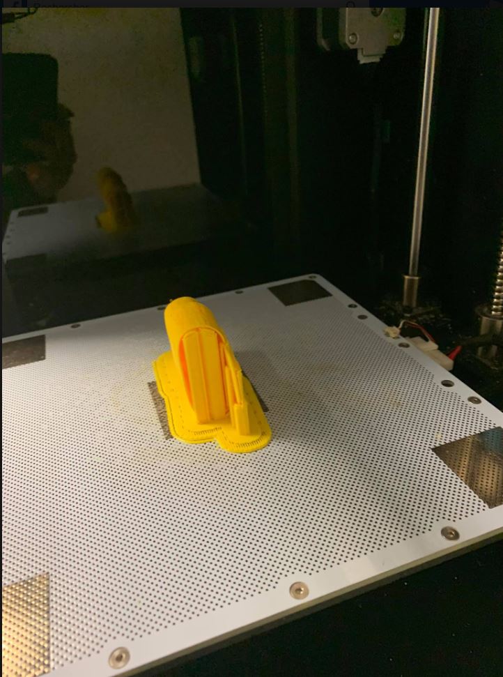 GHUMondor's tweet photo. Ce soir ,Premier essai au @HuMondor @APHP d’un raccord modifié et imprimé en 3D au bloc opératoire pour ventilation non invasive sur masque décathlon. Objectif diminuer le recours à l’intubation chez les patients en détresse respiratoire.  Romain BOSC https://t.co/2A8Dw2xdrJ