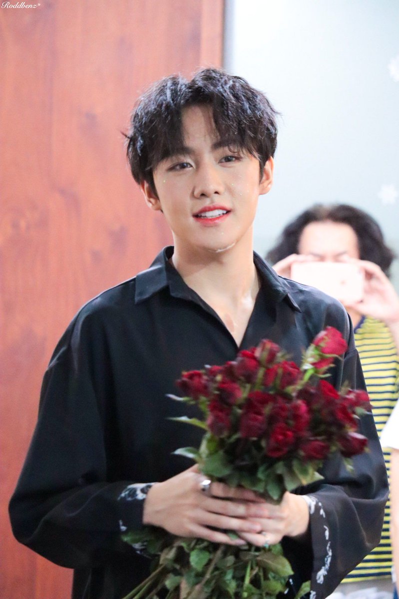 YTnorye's tweet photo. #หัวใจศิวัช
#Happy20thSIWATBirthday 
HBD.
Happy,Best,Darling.
cr:logo https://t.co/K3pS0JKCnM