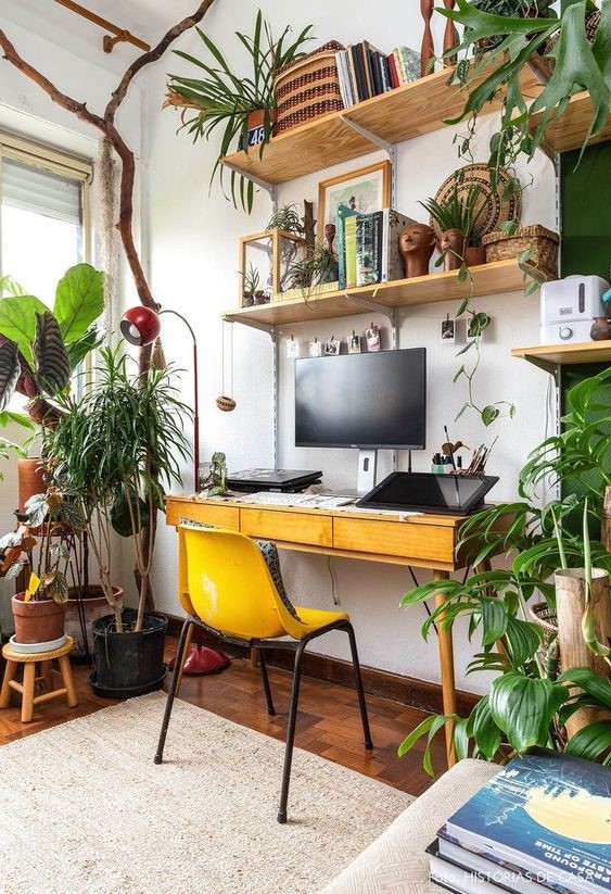 bowmanrileyarch's tweet photo. #mondaymotivation from @LauraBaarda #interiordesigner, in her #blog looking at simple ways to jazz up your #HomeOffice office #motivationmonday #interiordesign #homestyling #homeinspiration #homeworking #staysafe #stayhome #homeinteriors #interiorstyling https://t.co/mVVwYbxL4S https://t.co/cP4V4GUeaH