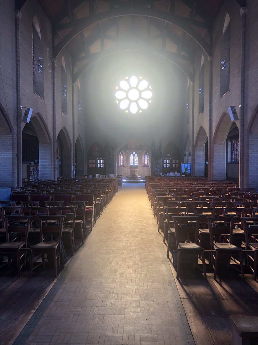 StSelsdon's tweet photo. Hazy afternoon pics of the church. We will hopefully be back soon to worship in the lovely surroundings. https://t.co/LS6RJA8dtr