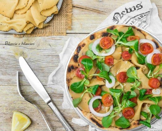 TradeMavi's tweet photo. Vegan pizza is here! Now possible and easy to make with the best vegan slices available on the market 💚🥓#mopur #veganrecipes #food #trade 

Are you a buyer interested in importing high quality #veganfood? Contact us to receive more info: export@mavifooditalia.com https://t.co/m2Z0nyaYx9