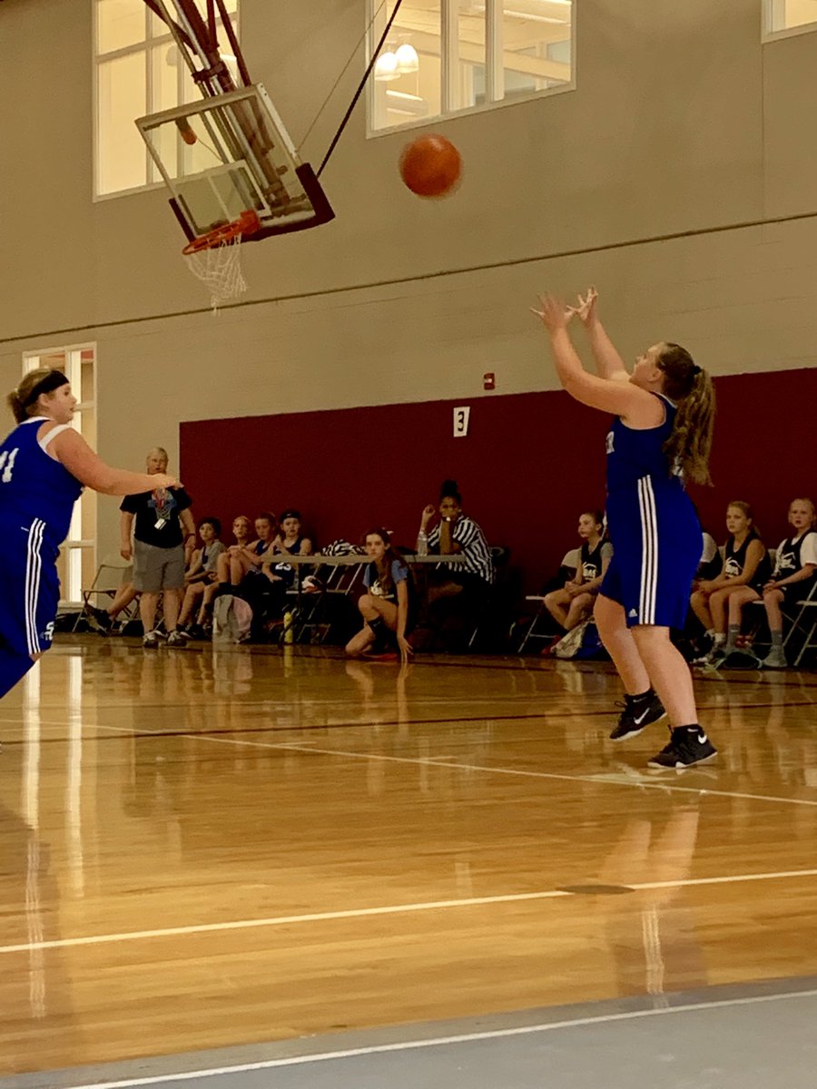 BarbiMercer's tweet photo. Addison Summer Camp 2019🏀 https://t.co/TuIMVSUBWm
