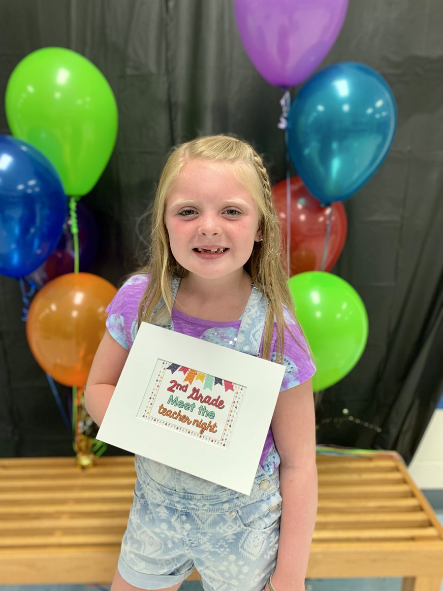 BarbiMercer's tweet photo. Ashton 2nd Grade🎀 https://t.co/KjF6D2Buhc