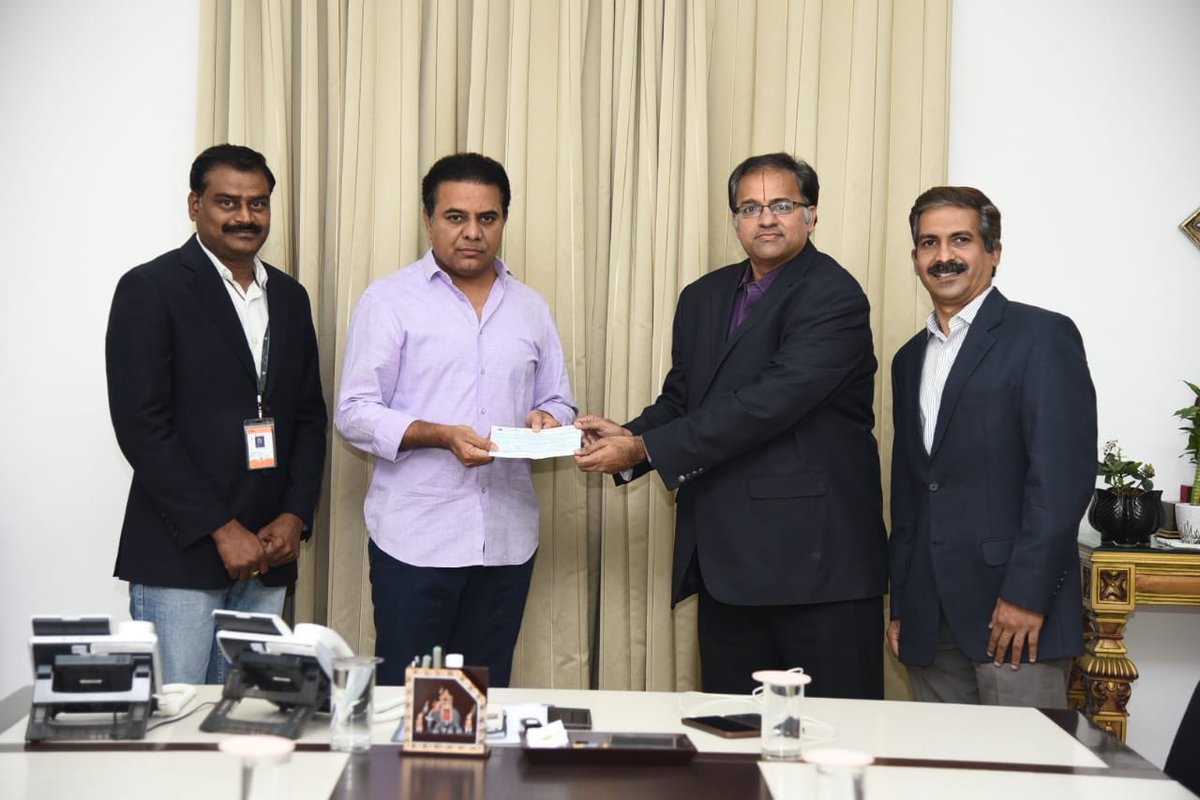 KTRBRS's tweet photo. Many thanks to @ValueLabs for ₹5.25 Crore donation to Telangana Chief Minister’s Relief Fund 🙏

If you also would like to contribute, you can do so via👇

https://t.co/IE0vVRBL81

Or write a cheque;

CM RELIEF FUND, TELANGANA STATE 
Account No. 62354157651
IFSC is: SBIN0020077 https://t.co/5uCHXFTYUh