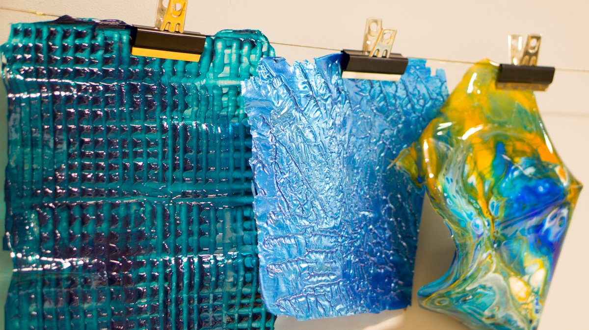 TriArtMfg's tweet photo. Acrylic skins hanging in the studio. You can create acrylic skins with most acrylic mediums including our re-harvested mediums, nepheline gels, liquid mirror, and liquid glass

#triart #madeincanada #artsupplies https://t.co/D2aakSOW6d