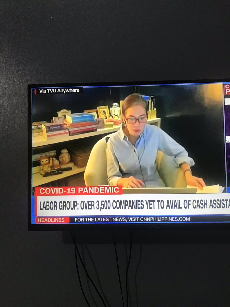 roche_ladd's tweet image. While watching @piahontiveros on #CNNPh 
Me: that is the droid that I’m looking for