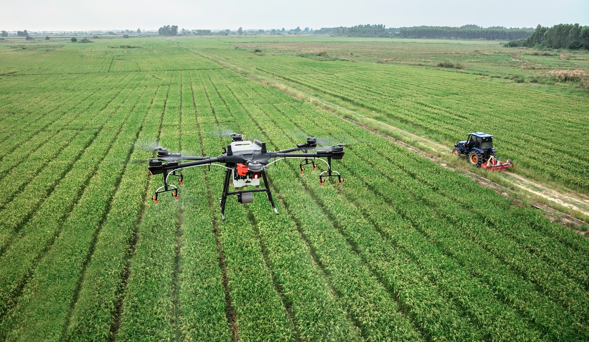 greenfield_agri's tweet photo. 🙌 Tras 2 años, el proyecto de #agricultura de precisión 🌱🌐 de #SmartAGServices ha conseguido un ahorro de hasta el 15% en agua 💦 y fertilizantes mediante la aplicación de diferentes tecnologías para ajustar el #riego y #abonado 👨🏻💻 Vía @europapress
➡️ https://t.co/8nCqMbHRmf https://t.co/eOJsq3RjXc