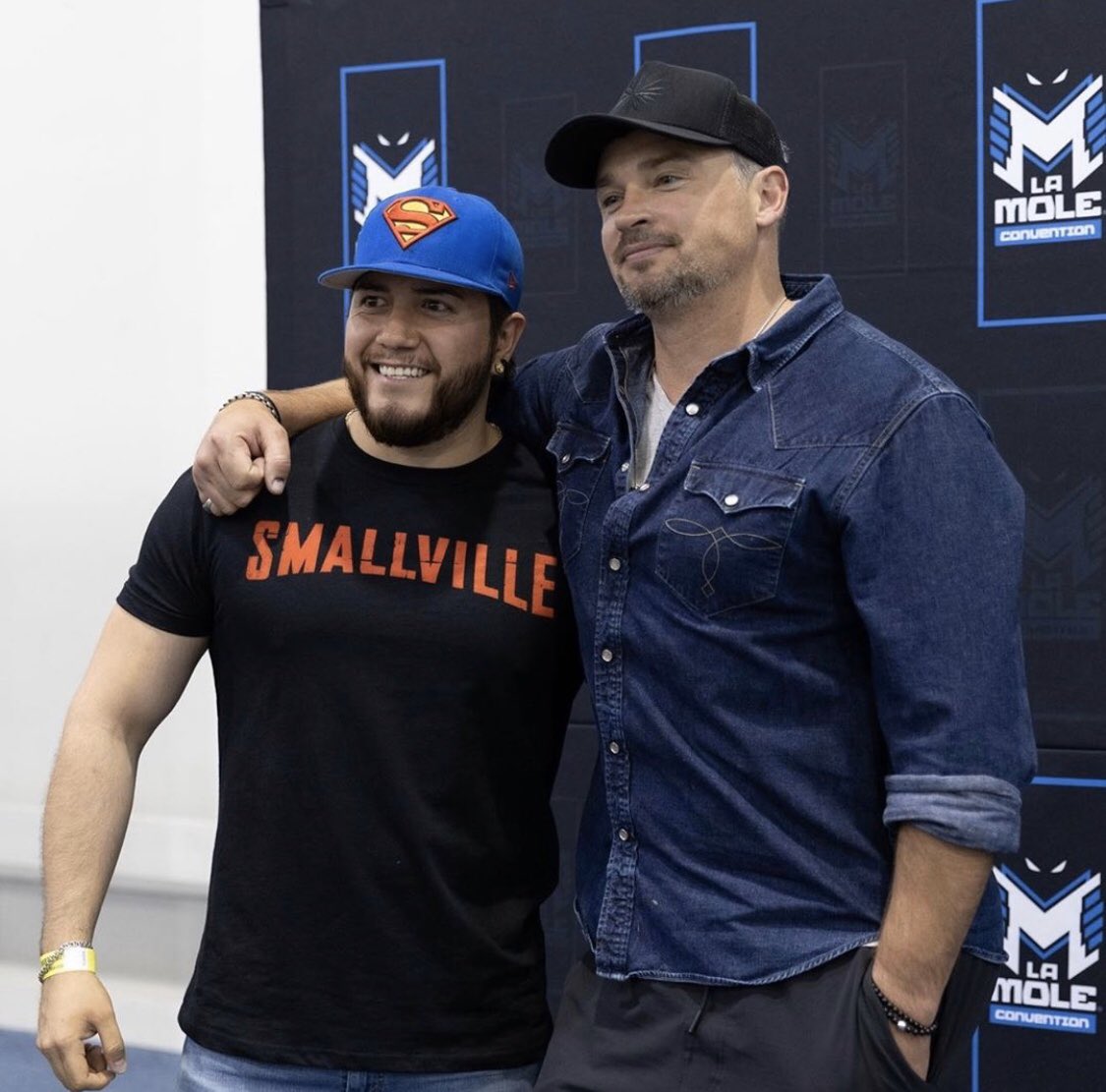 tomwbrasil's tweet photo. #TomWelling na La Mole convention. https://t.co/dS1SqvKthE