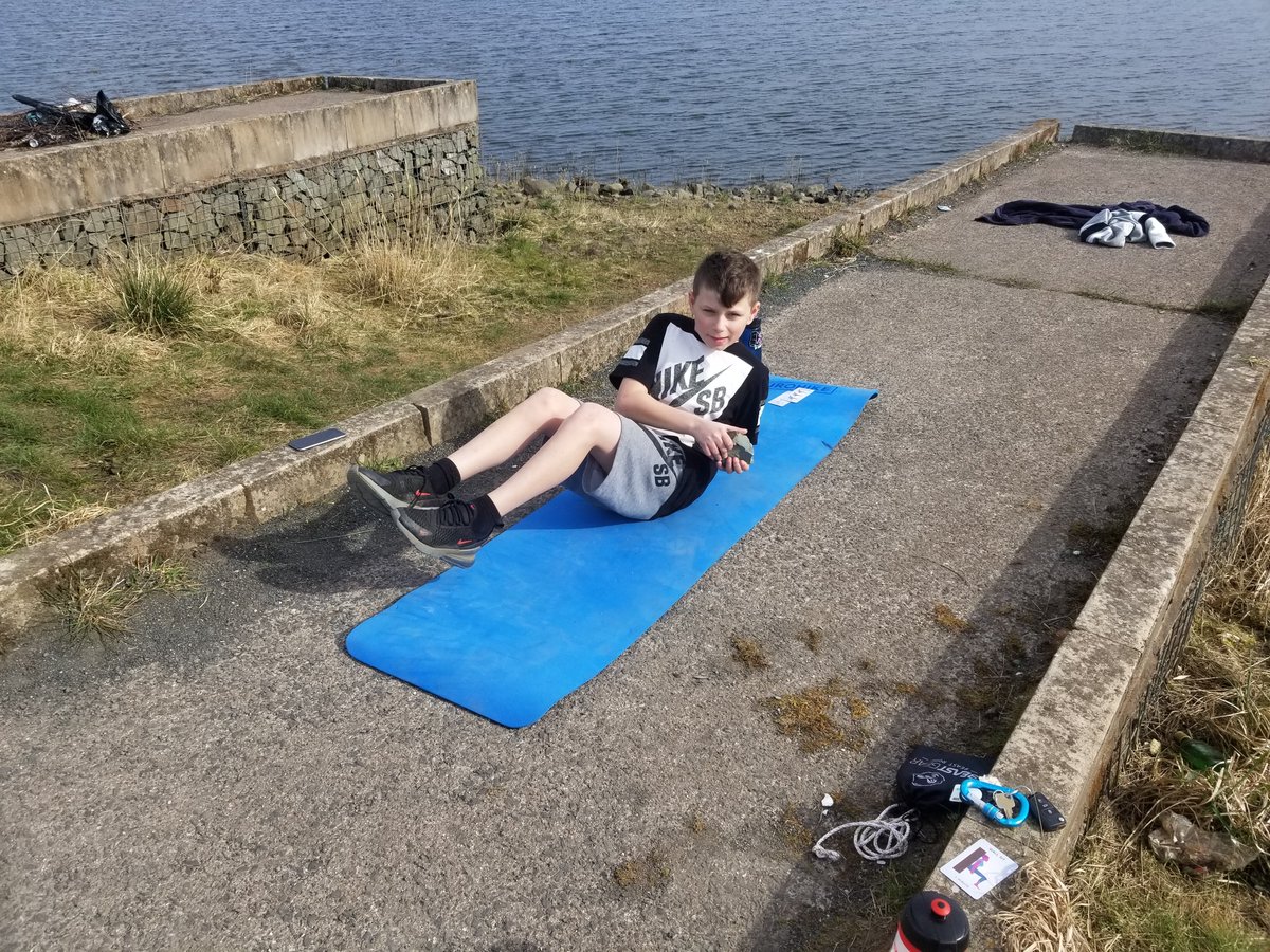 Shellehx's tweet photo. @HillparkPe @HillparkSec Jacksons currently doing russian twists in our circuit exercises. Keeping him amused till the next challenge 💪 https://t.co/ej6xn29t2J