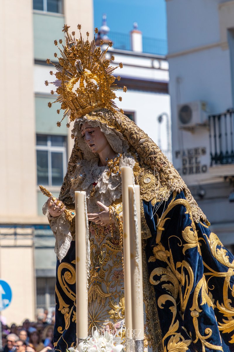 beapphoto's tweet photo. Hoy es su día,
hoy es el día de la Estrella.
@hdadlaestrella #DiaDeLaEstrella
#estrella #triana #sevilla #lavaliente #lavalientedetriana #semanasanta #semanasantasevilla #estrellavaliente #hdaddelaestrella https://t.co/DXl5ykZQS1