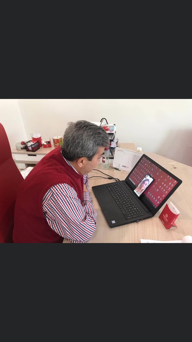 irfalbyrk's tweet photo. Öğretmenlerimizle haftalık yüz yüze görüşmelerimizi tamamladık..MEKTEBİMTV ve SMARTCLASS uygulamalarımızla öğrencilerimiz ve velilerimizin memnuniyeti bizleri mutlu etti..#GelecekBenim @sozkokk @BanuGurun @erdemciplak 
SANA DEĞER ÖĞRETMENİM https://t.co/b3OFDBBblG