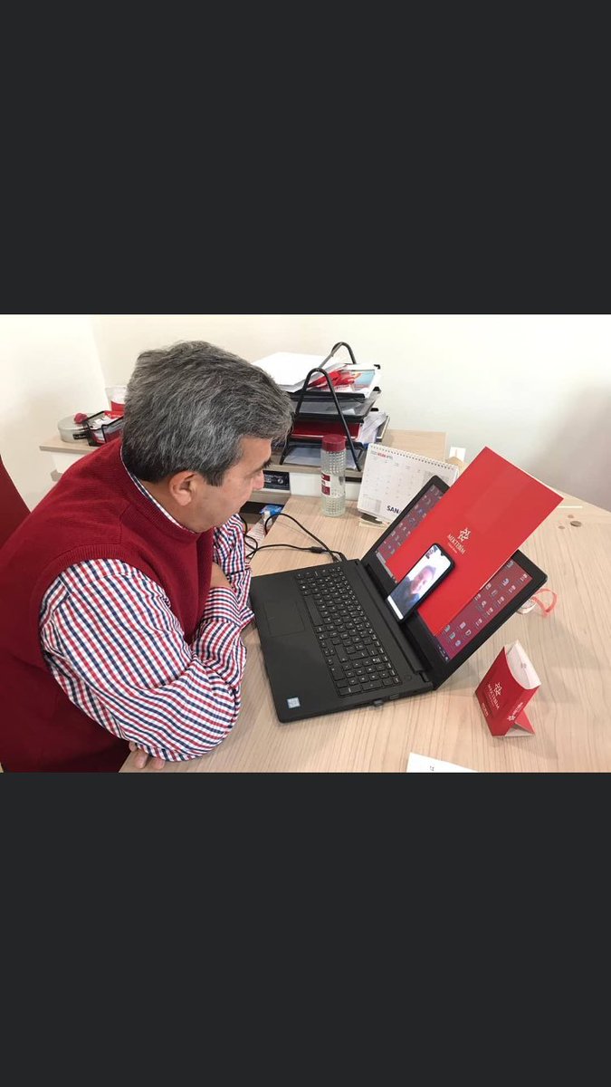irfalbyrk's tweet photo. Öğretmenlerimizle haftalık yüz yüze görüşmelerimizi tamamladık..MEKTEBİMTV ve SMARTCLASS uygulamalarımızla öğrencilerimiz ve velilerimizin memnuniyeti bizleri mutlu etti..#GelecekBenim @sozkokk @BanuGurun @erdemciplak 
SANA DEĞER ÖĞRETMENİM https://t.co/b3OFDBBblG