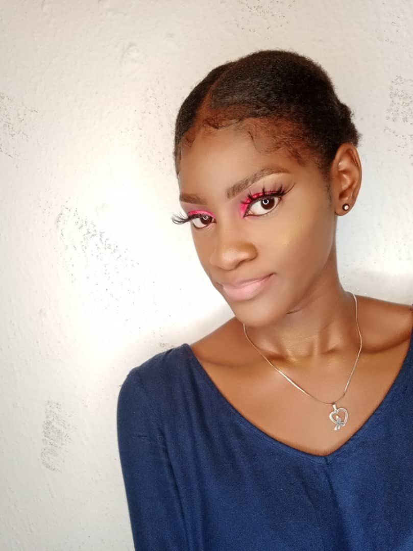 teatohmie's tweet image. Picture thread✨

Drop a Picture of you, let’s admire🥰🙂

I’ll go first🥳