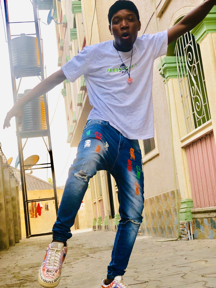 caenoblinkz's tweet photo. So if u no chat with caeno u fit make heaven? https://t.co/NEl3fZX4tb