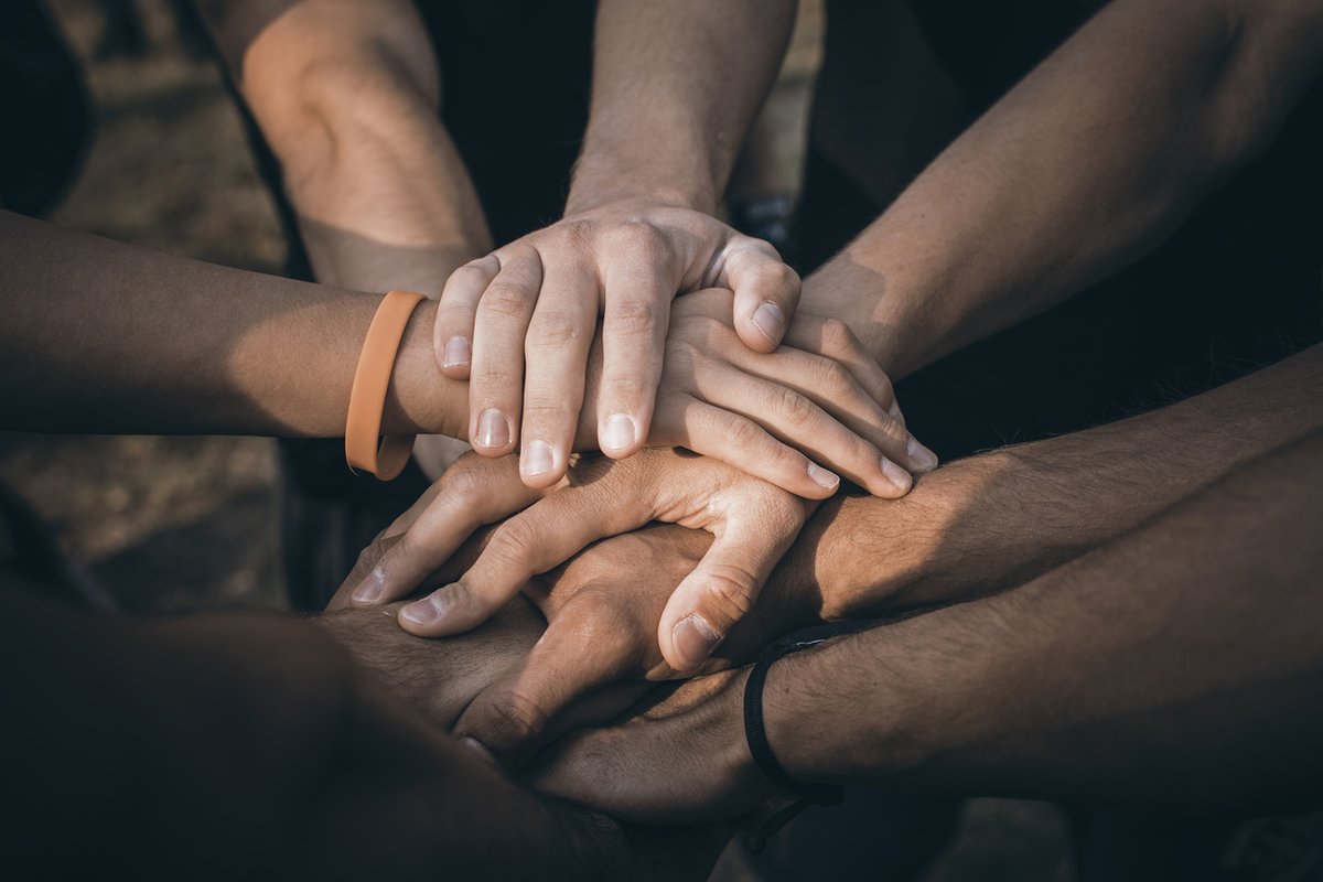 Los Servicios sociales de la Comarca del Bajo Aragón siguen al pie del cañón para atender las necesidades de nuestro territorio. 👉Estos son los teléfonos a los que puedes llamar si nos necesitas
☎️ 978-834386 y 978-871217
 y, si necesitas apoyo psicológico, llama al 876-036778