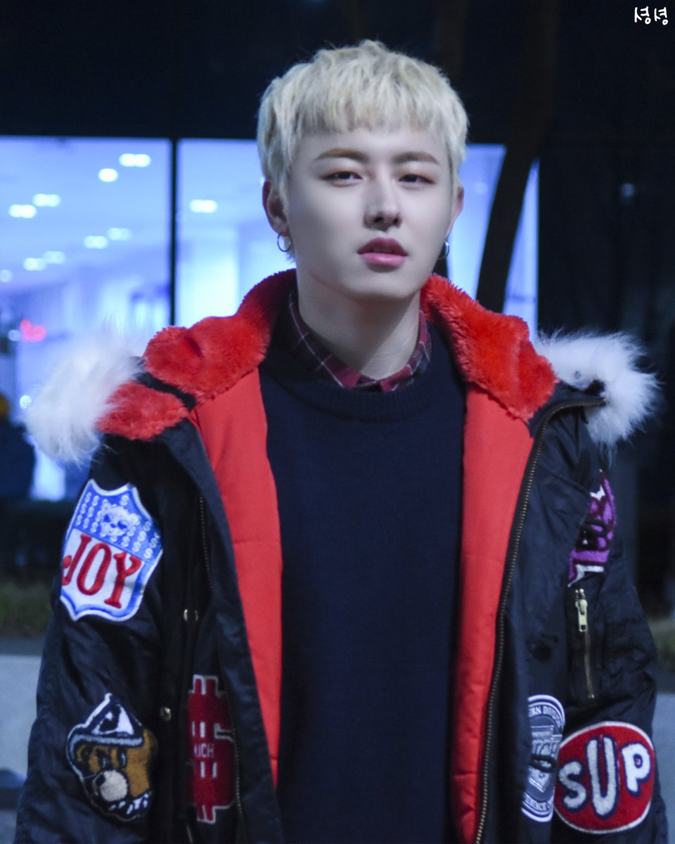 bbc_syung's tweet photo. 20191202월 파오케 #Power_Of_K
#유권 #김유권 #미니팬미팅
@blockb_official #셩셩 https://t.co/ydzaGXfsDL