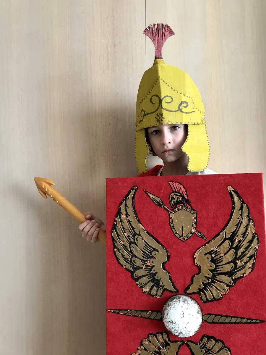 BSB_KS2's tweet photo. Y3 have created some fantastic Roman soldiers. @BSB_KS2 @britishschoolro #Centurion https://t.co/7kPbpRnLgT