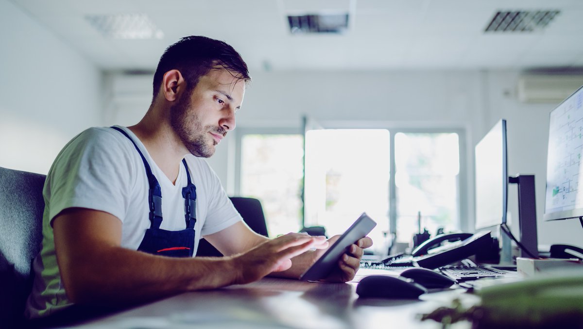 oours_software's tweet photo. Optimieren Sie die Organisation Ihres Kundendienstes und die Einsatzplanung Ihrer Techniker mit der neuen OOURS Serviceverwaltung - von der Terminvereinbarung über den Serviceeinsatz mit der mobilen App bis zur Abrechnung. Mehr Informationen unter https://t.co/v314pfwbd1 https://t.co/Skh3k09R9m