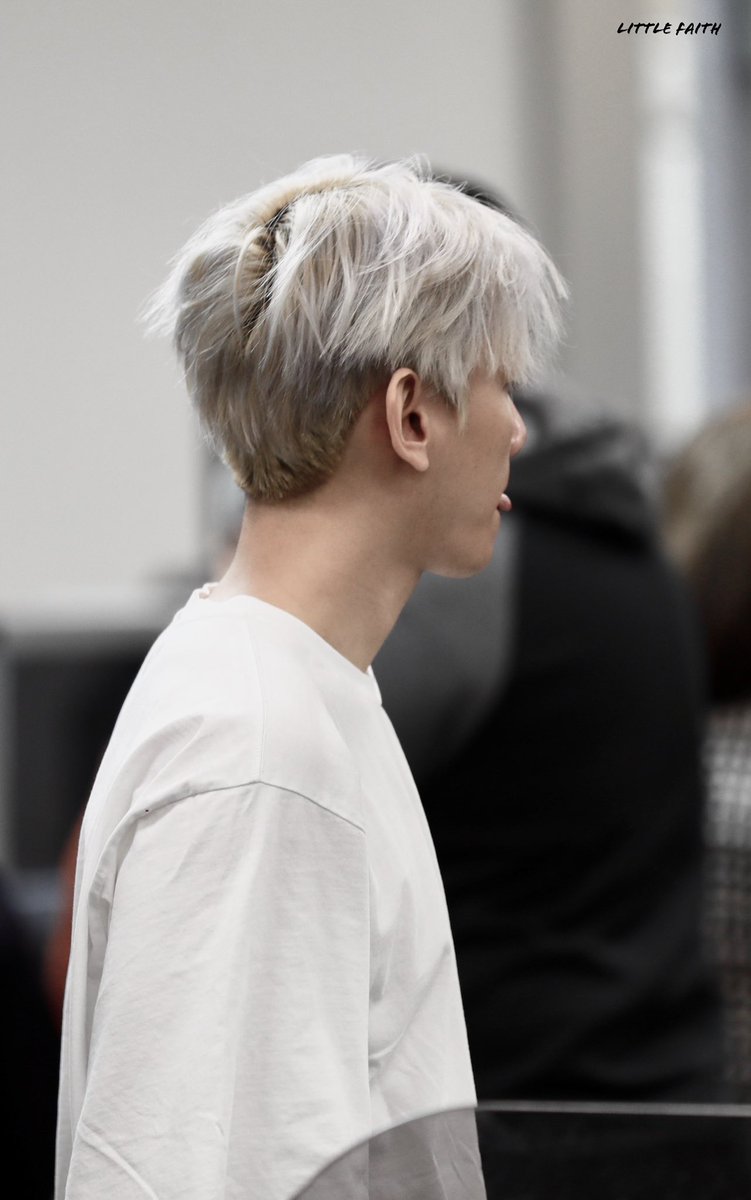 bestofbyunbaek's tweet photo. the urge to run my fingers thru his hair 😣 https://t.co/EMXawWq1Sq