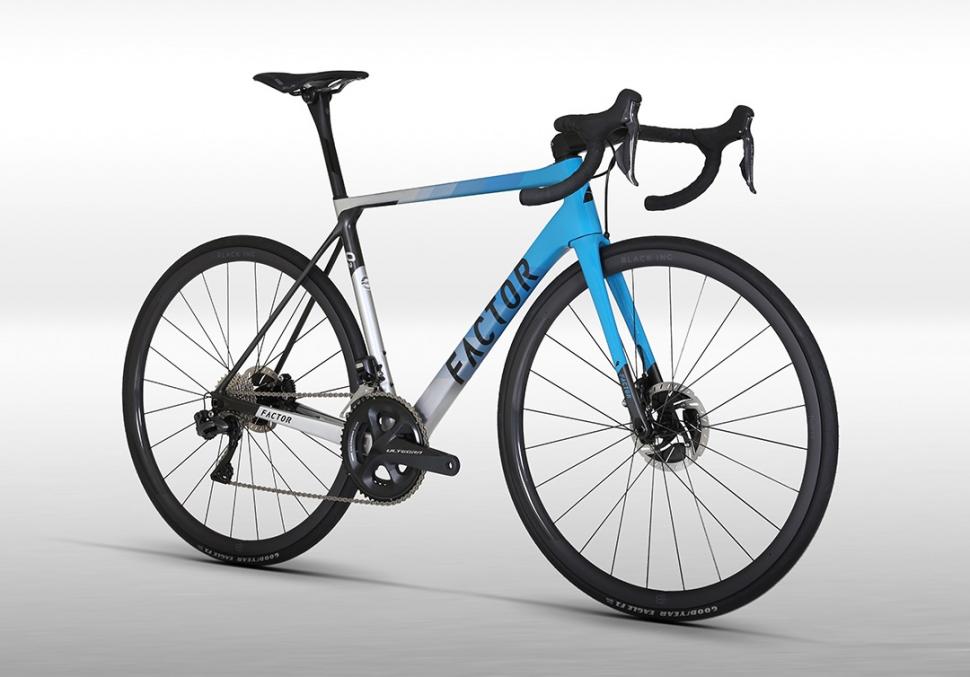 Check out the updated @FactorBikes O2 road bike – lighter and stronger than before, with increased tyre clearance road.cc/272325 #cycling