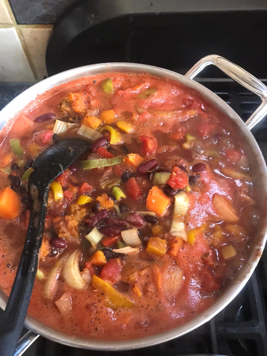 VickyTCKC's tweet photo. You certainly get your #5Aday with these #vegetariandishes: #vegetariancurry and #vegetablechilli.
βοΈ 07728417692 or visit https://t.co/G6hcjPhD49 to order
#vegetable #vegetables #homedelivery #Derbyshire https://t.co/svCOtu2EJi