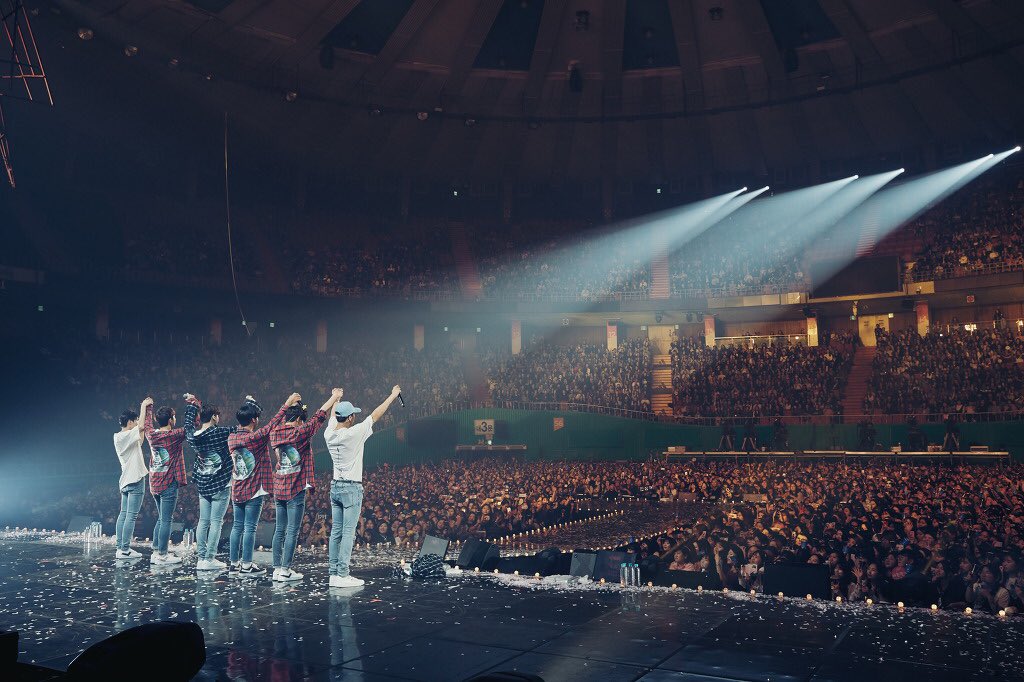 hot6vx's tweet photo. 빅스 8주년 기념 알티 이벤트
 #RT #RT이벤트 #별님들의_8th을축하해 #오래가자 이벵성 팔로❌
사유 : 빅스 8주년
당발 : 8주년 5/24 오후 빅스시
물품 : 생로랑 헤어미스트
별빛한정⭕️ 타장르❌  
멘션으로도 멤버들에게 축하해주시고 다들 행복하세요🥰 https://t.co/euxXm0v7w7