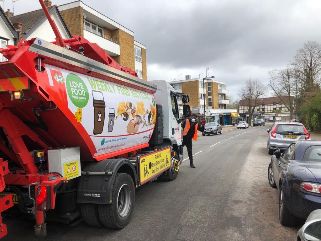 DavePrentis's tweet image. To every refuse team working to support our communities at this difficult time #thankyou