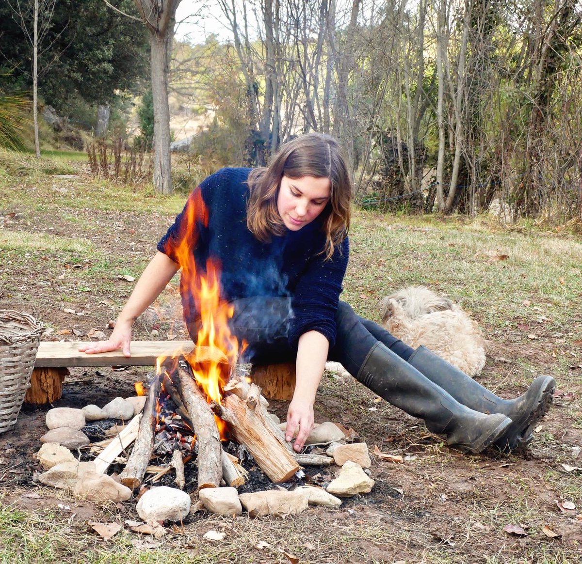 sianannalewis's tweet photo. 101 OUTDOORSY THINGS TO DO AT HOME

Meet my great big blockbuster list of 101 activities to do at home, inspired by the great #outdoors and including #crafts, cooking, #DIY, #fitness and loads more. You’ll never be stuck for a #stayhome project again. 

https://t.co/jHvLxqljoJ https://t.co/2tzOUorgm4