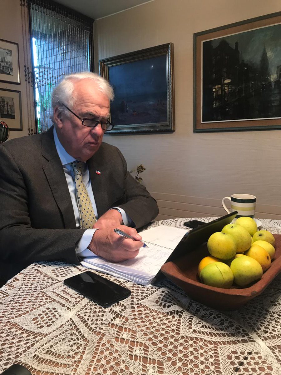 Desde temprano participando vía videoconferencia en el Comité Operativo de Emergencias regional, donde realizamos un balance de la emergencia de #Covid_19 y vimos los principales lineamientos de la contingencia en la región.