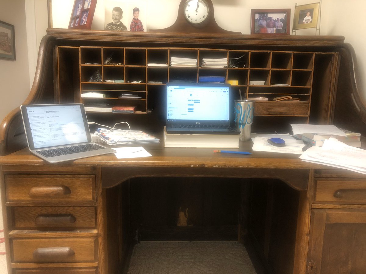 TCESLeadTeacher's tweet photo. Ready for a day of team meetings with the grade levels and the academic team #loveourteachers #titantastic #lovemyteam  #iputonmakeup https://t.co/lAv7Cajs2X